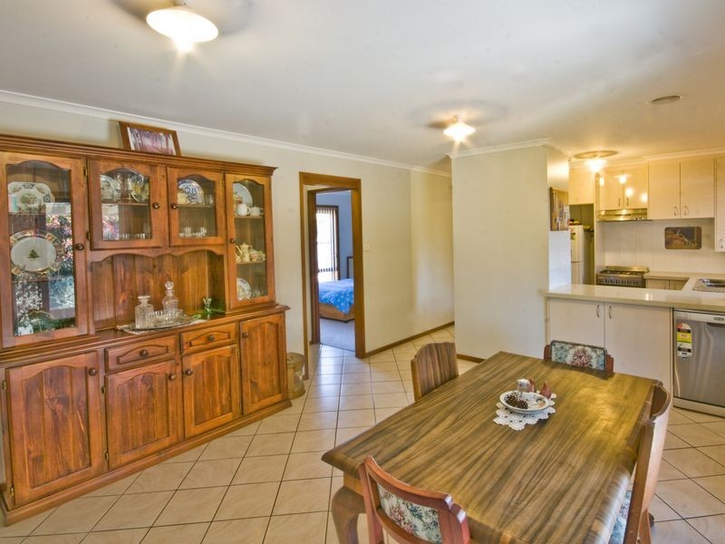 4 Chardonnay Place, Queanbeyan NSW 2620