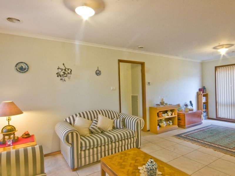 4 Chardonnay Place, Queanbeyan NSW 2620