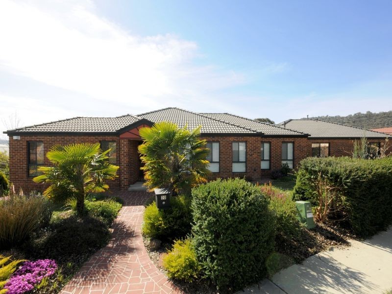 20 Paperbark Street, Banks ACT 2906