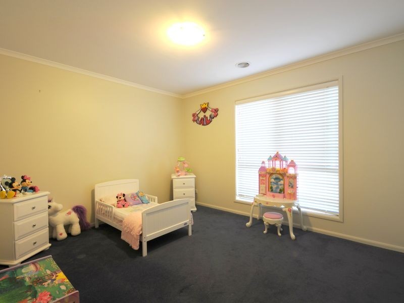 20 Paperbark Street, Banks ACT 2906