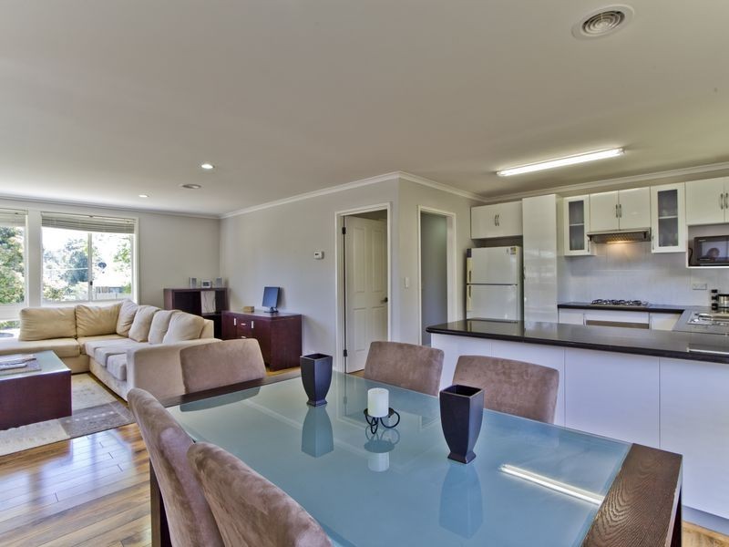 54 McKillop Circuit, Kambah ACT 2902
