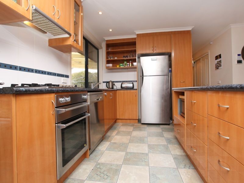 18 McMahon Court, Kambah ACT 2902