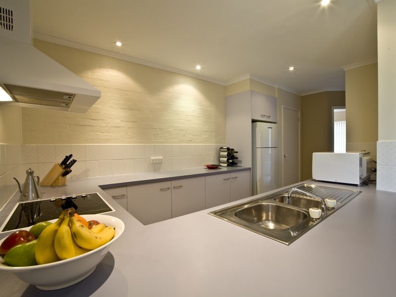 9/10 Tank Street, Phillip ACT 2606