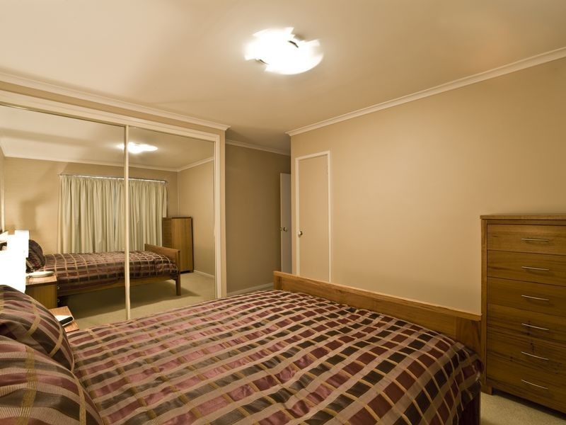 9/10 Tank Street, Phillip ACT 2606