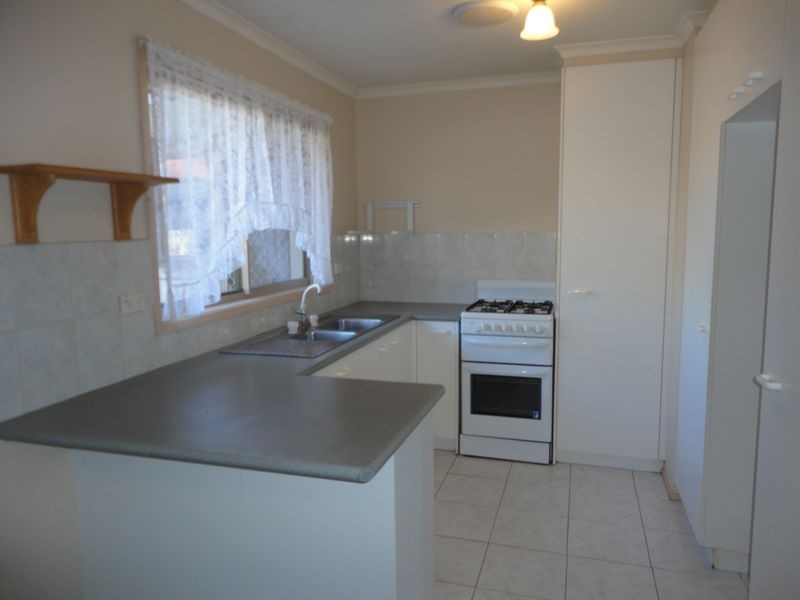 54 Sid Barnes Crescent, Gordon ACT 2906