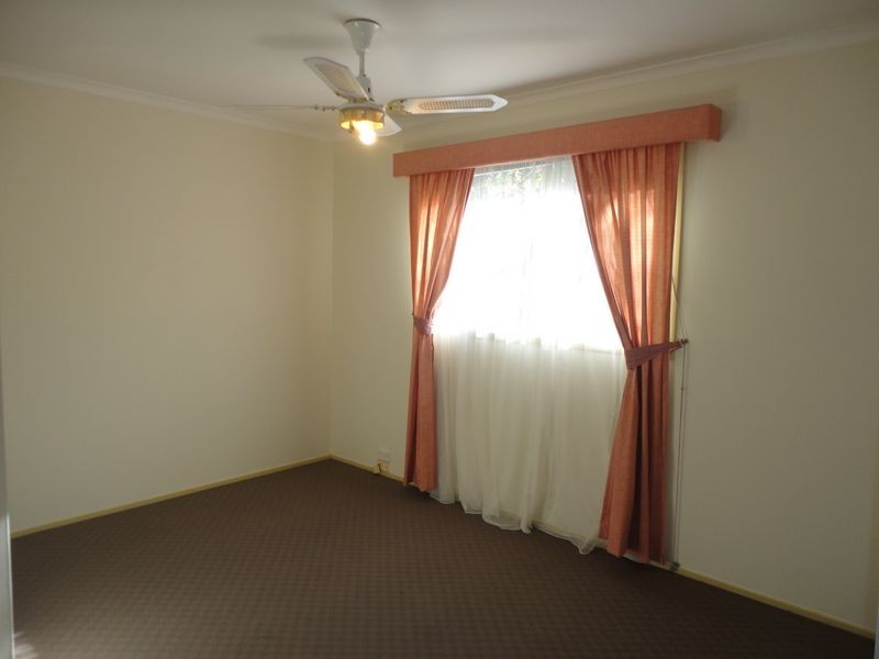 54 Sid Barnes Crescent, Gordon ACT 2906