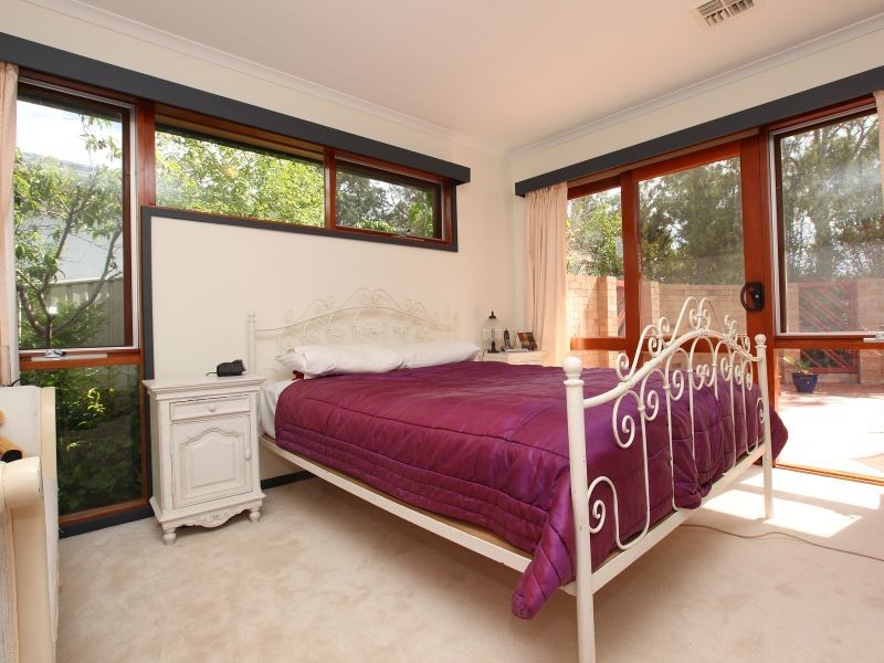 27 Ainsworth Street, Mawson ACT 2607