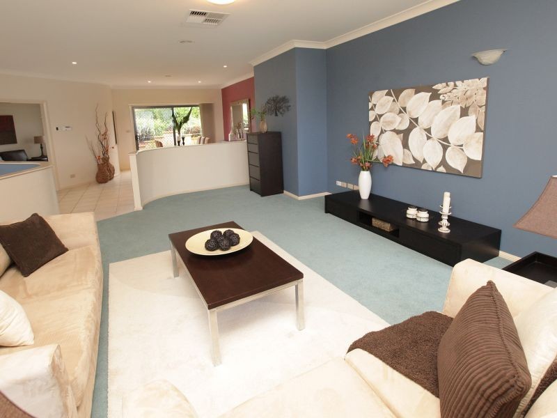 2 Glenora Court, Jerrabomberra NSW 2619