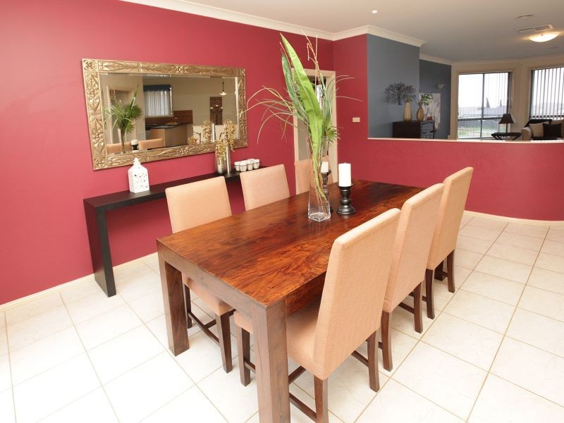 2 Glenora Court, Jerrabomberra NSW 2619