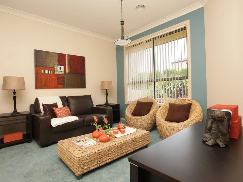 2 Glenora Court, Jerrabomberra NSW 2619
