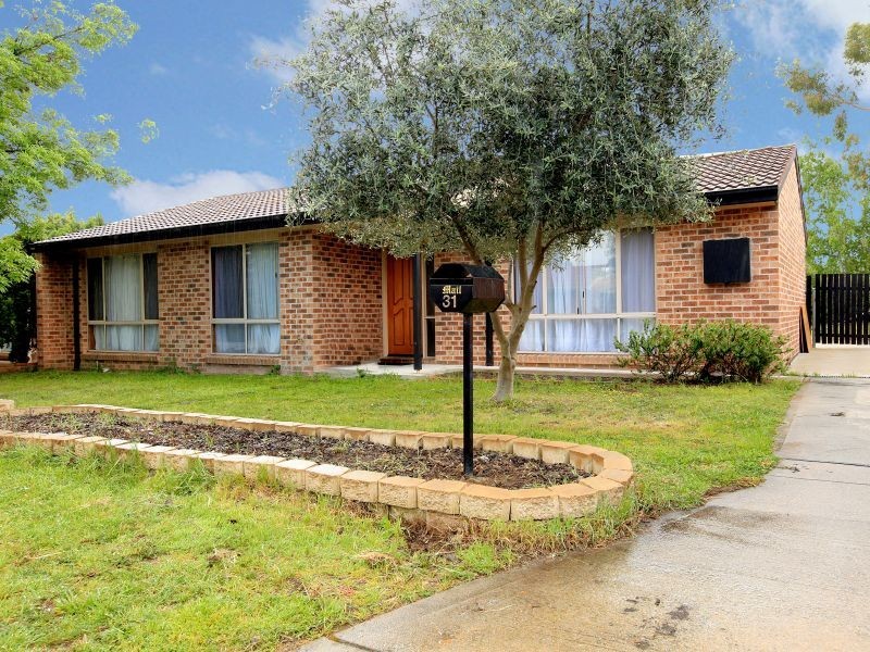 31 Abercrombie Circuit, Banks ACT 2906