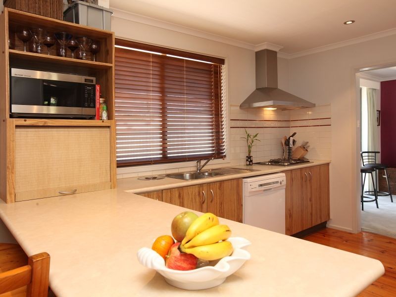 8 Fullerton Crescent, Richardson ACT 2905