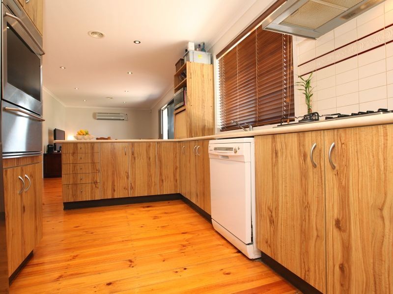 8 Fullerton Crescent, Richardson ACT 2905