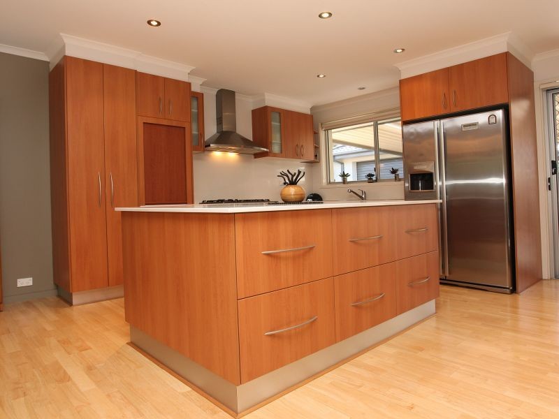 11 Ashley Drive, Wanniassa ACT 2903