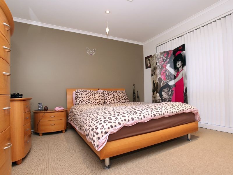 11 Ashley Drive, Wanniassa ACT 2903