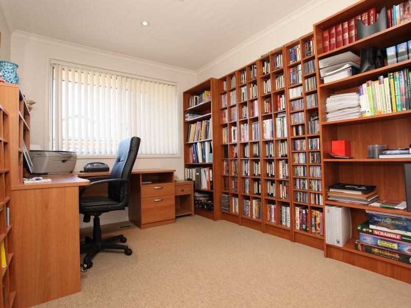 11 Ashley Drive, Wanniassa ACT 2903