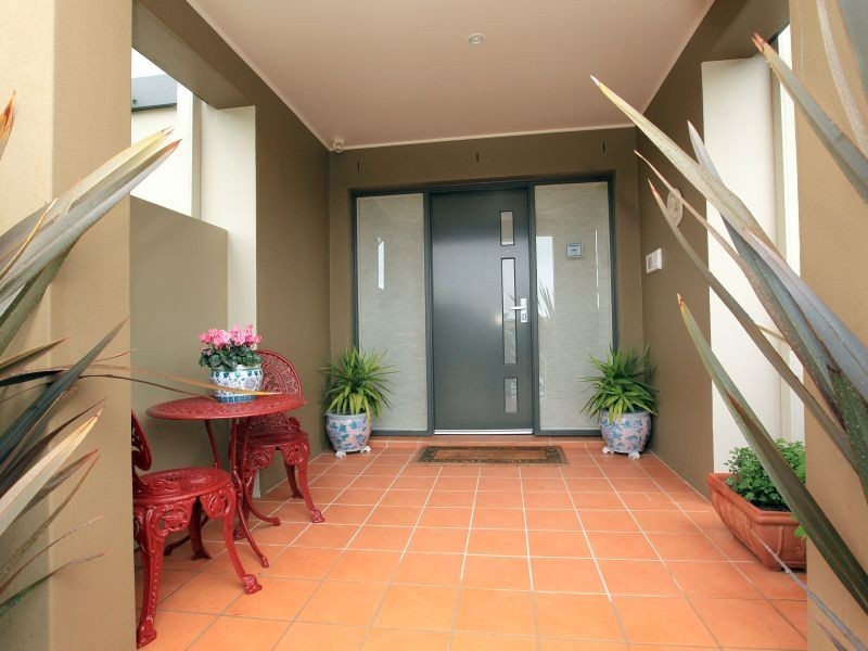 64 Eileen Good Street, Greenway ACT 2900