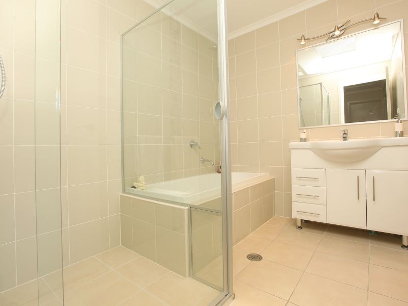 64 Eileen Good Street, Greenway ACT 2900