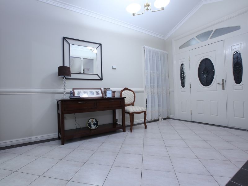 4 Baden Place, Queanbeyan NSW 2620