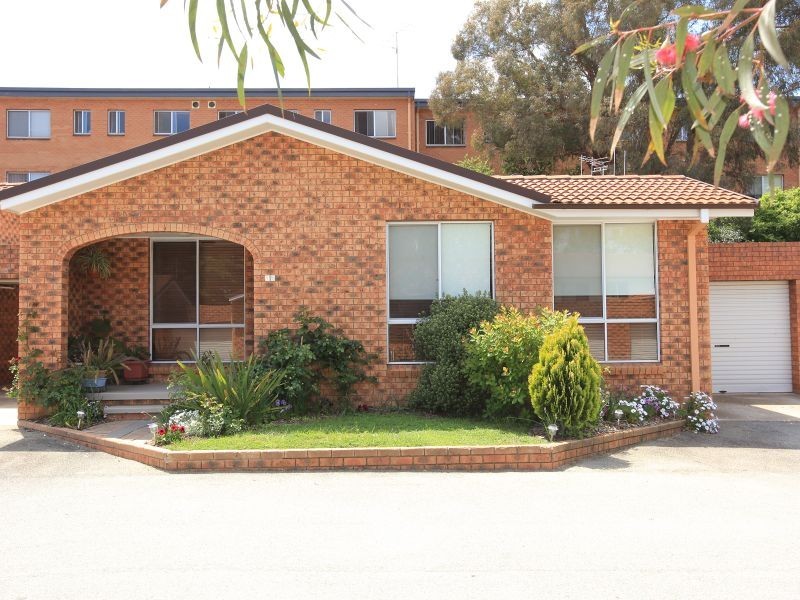 13/10-12 Booth Street, Queanbeyan NSW 2620