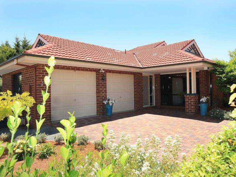 11 Towers Place, Gordon ACT 2906