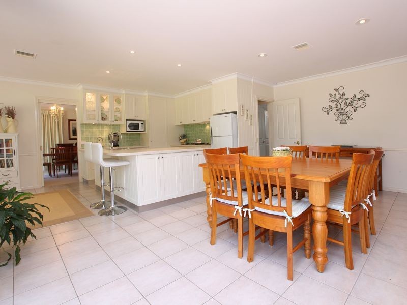 11 Towers Place, Gordon ACT 2906