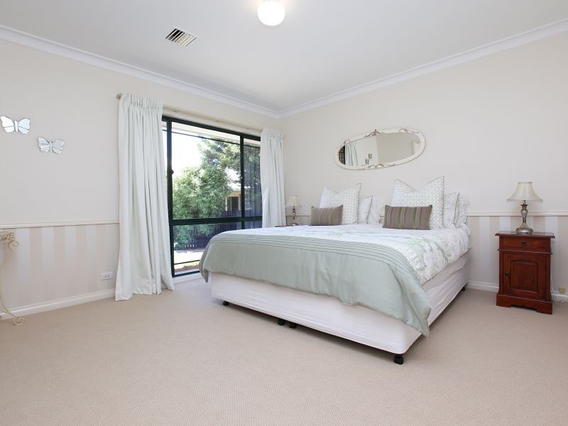 11 Towers Place, Gordon ACT 2906