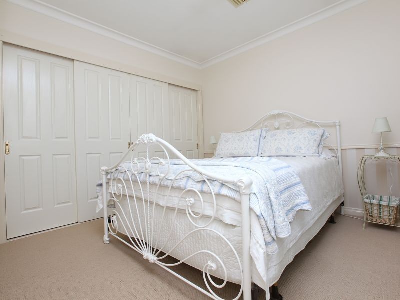 11 Towers Place, Gordon ACT 2906