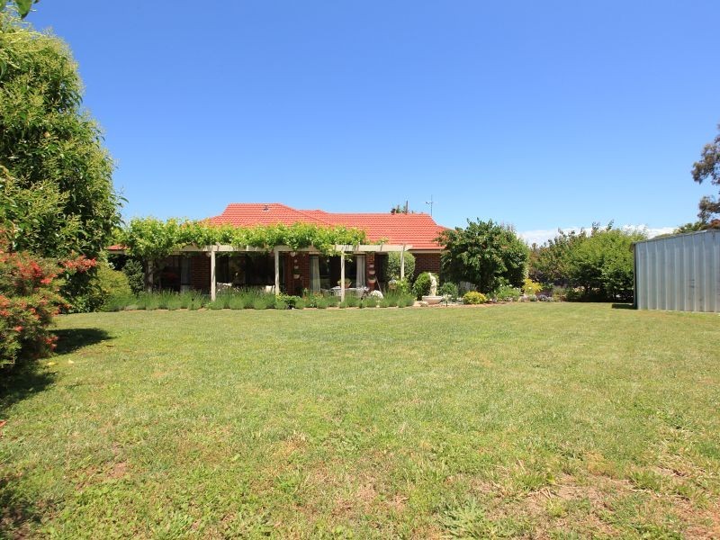 11 Towers Place, Gordon ACT 2906