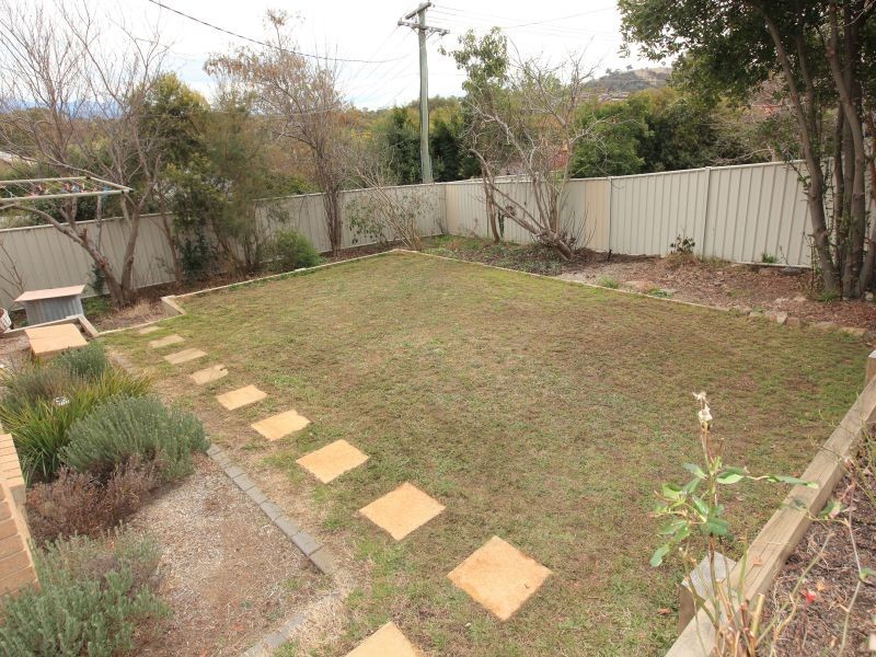 27 Larcombe Crescent, Fadden ACT 2904
