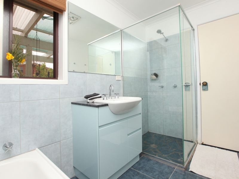 27 Larcombe Crescent, Fadden ACT 2904