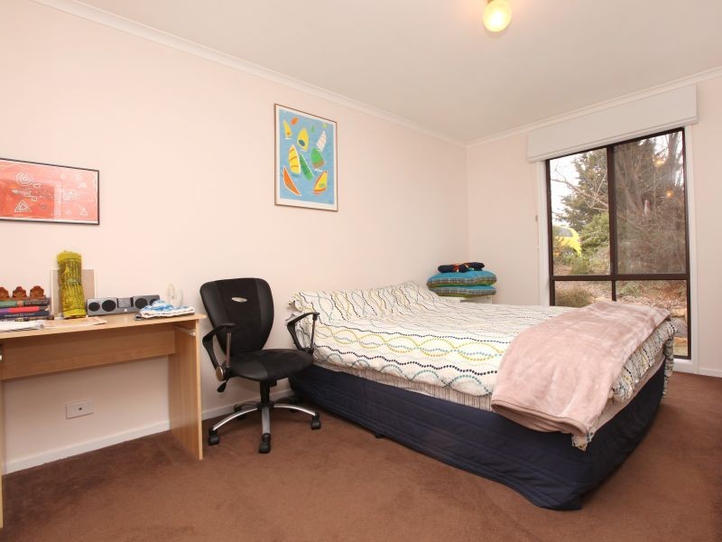 27 Larcombe Crescent, Fadden ACT 2904