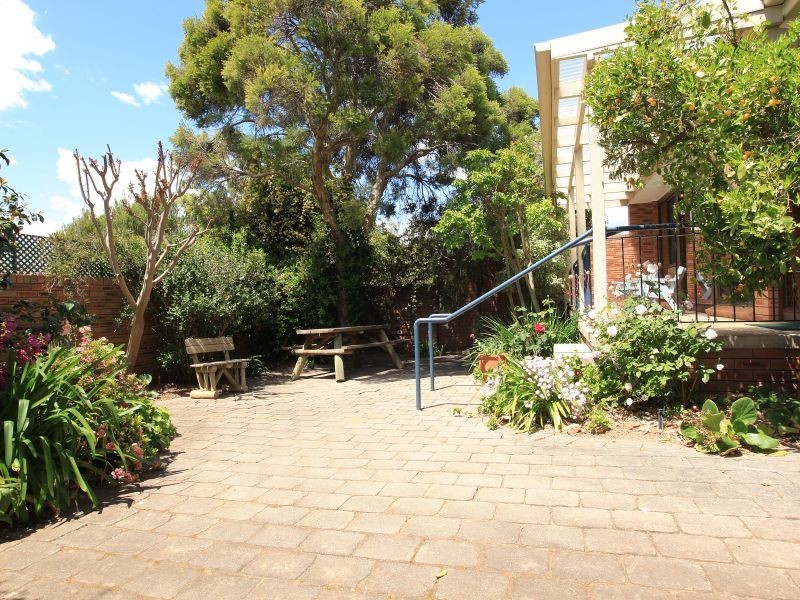 27 Govett Place, Holder ACT 2611