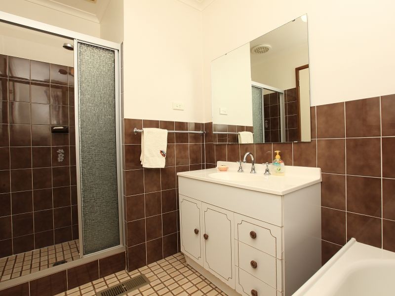 27 Govett Place, Holder ACT 2611