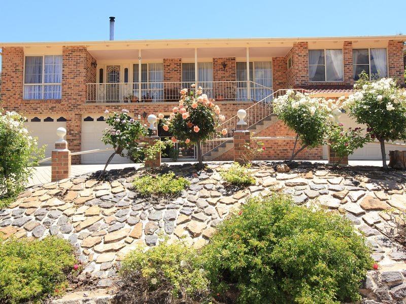 9 Armfield Place, Chisholm ACT 2905