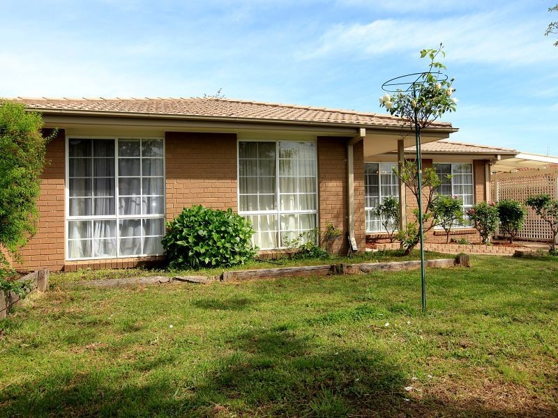 9 Moon Place, Gordon ACT 2906