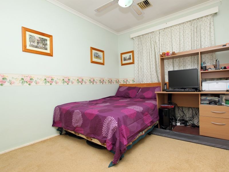 9 Moon Place, Gordon ACT 2906