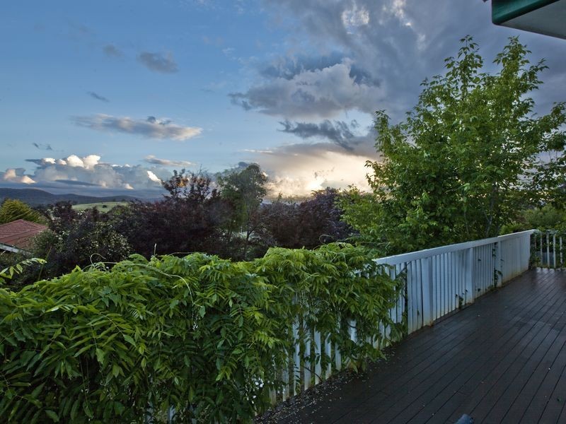10 Ebsworth Close, Macarthur ACT 2904
