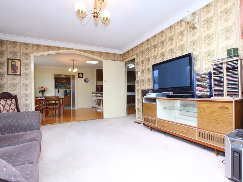 12 Nathan Street, Deakin ACT 2600