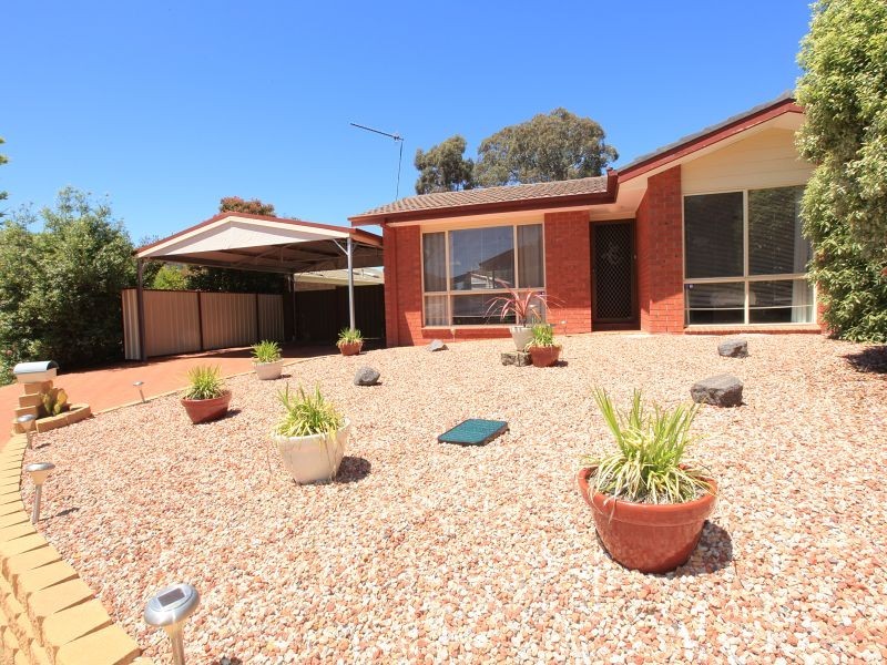 29 Chipperfield Circuit, Gordon ACT 2906