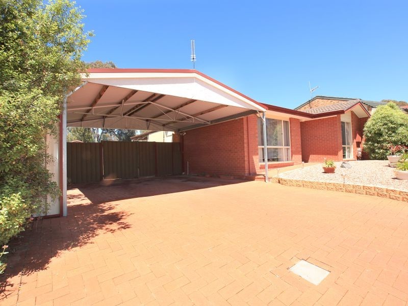 29 Chipperfield Circuit, Gordon ACT 2906