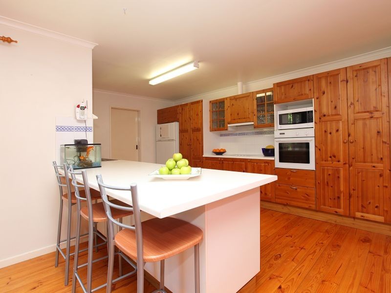 4 Downer Place, Kambah ACT 2902
