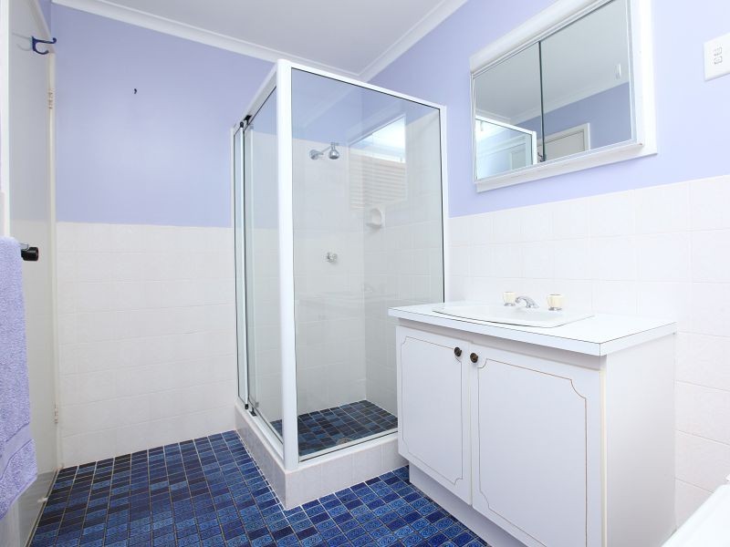 4 Downer Place, Kambah ACT 2902