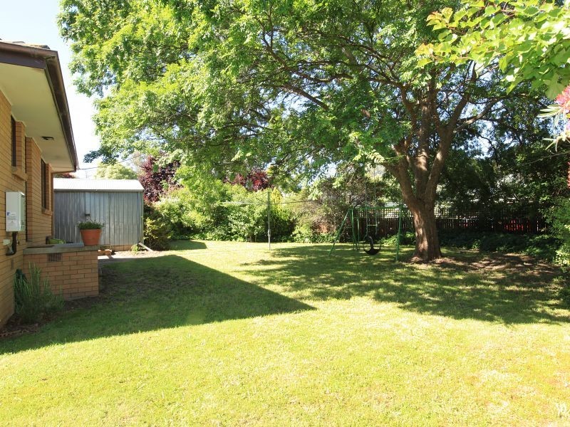 4 Downer Place, Kambah ACT 2902