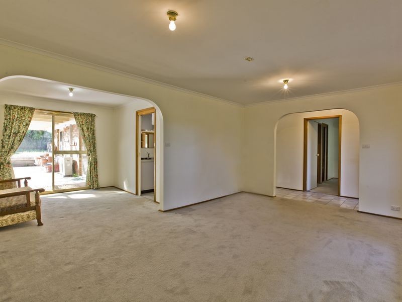 4 Armbruster Street, Gordon ACT 2906