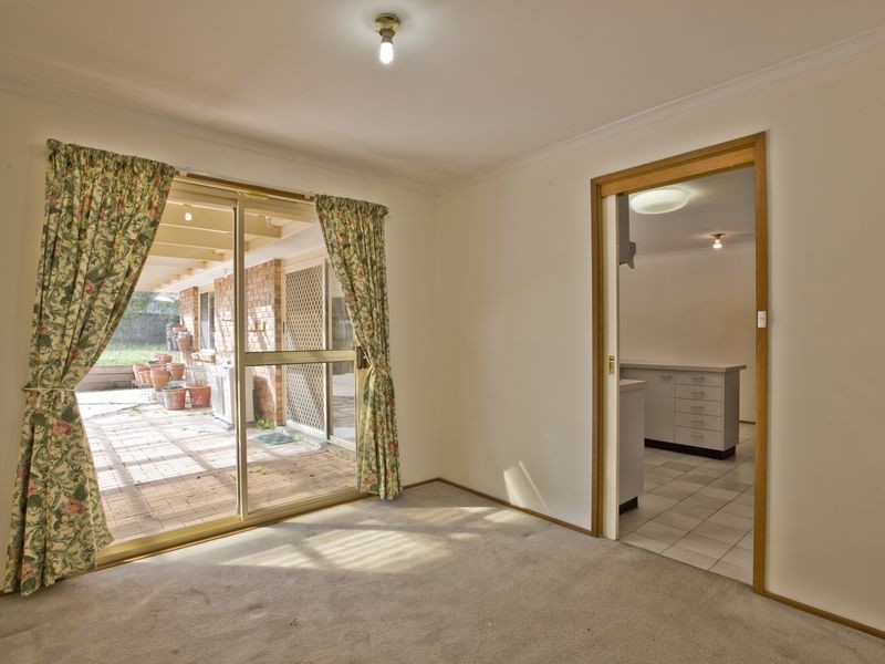 4 Armbruster Street, Gordon ACT 2906