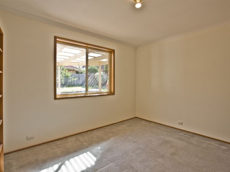 4 Armbruster Street, Gordon ACT 2906