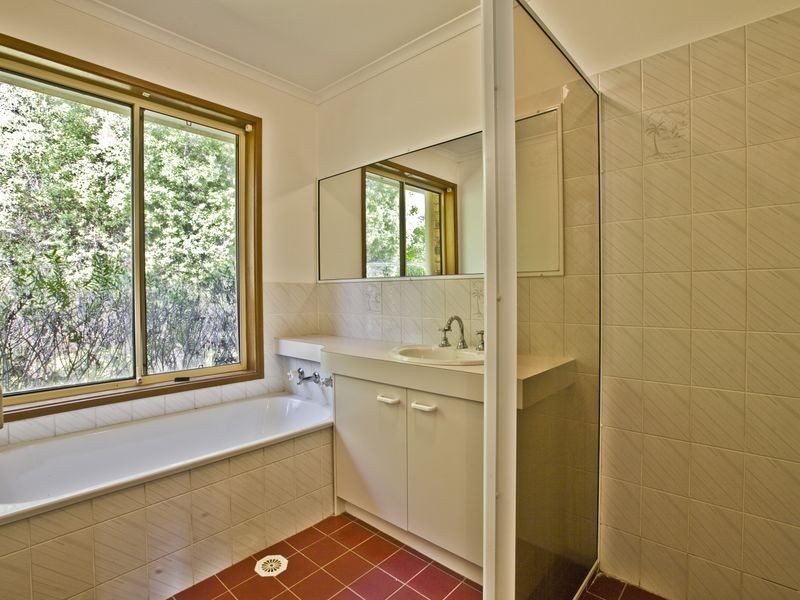4 Armbruster Street, Gordon ACT 2906
