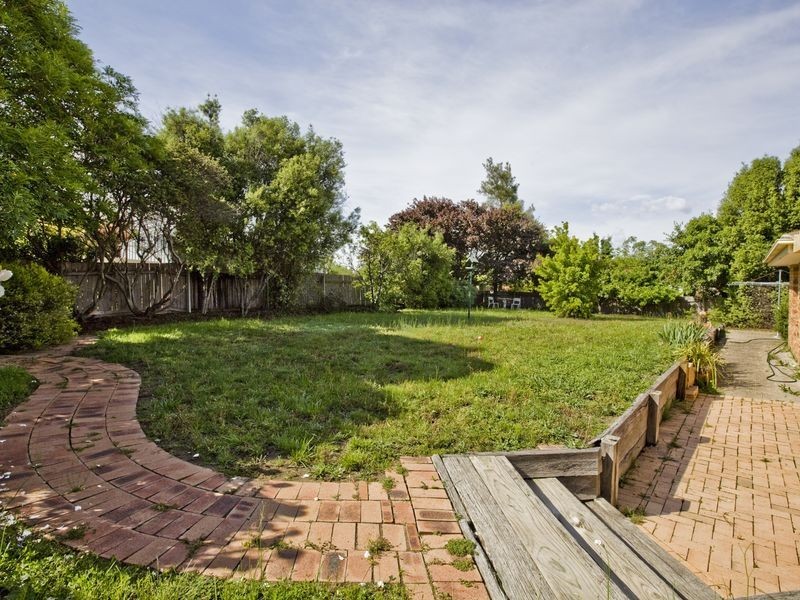 4 Armbruster Street, Gordon ACT 2906