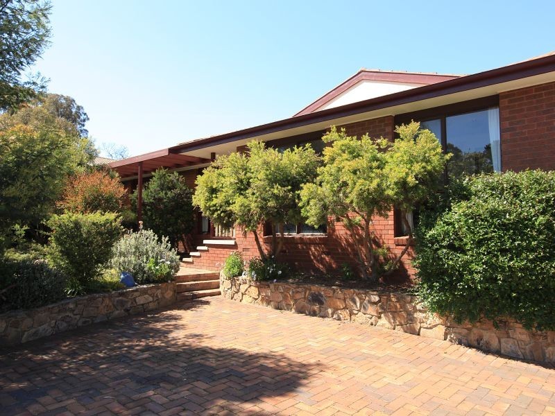 6 Sly Place, Charnwood ACT 2615